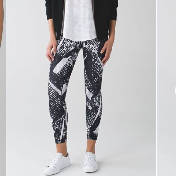 Lululemon High Times Pant *Full-On Luon - Picture 1 of 10